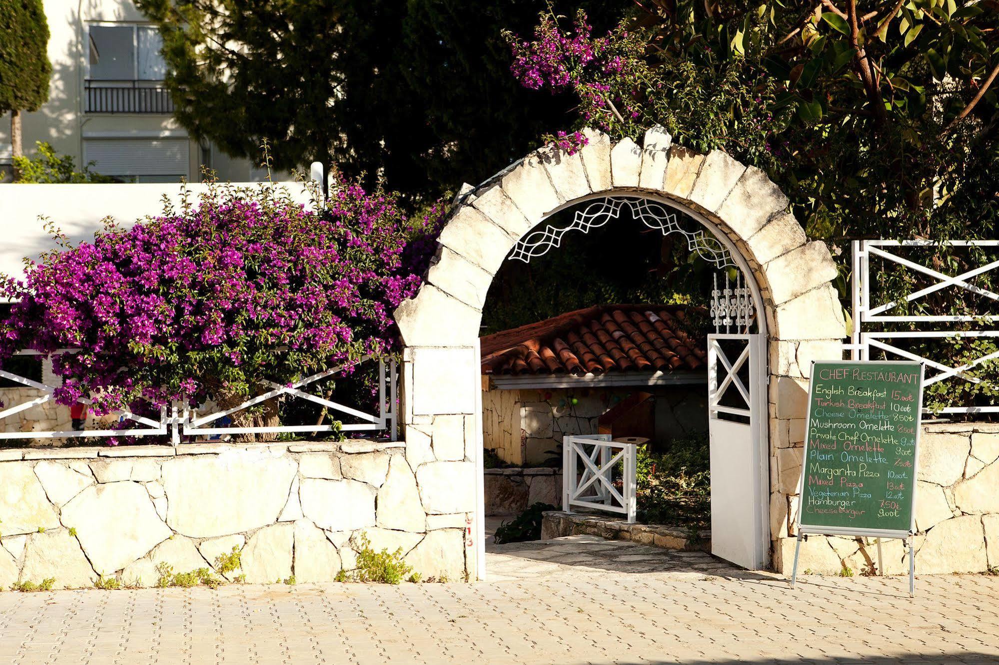 Villa Adora Beach Side Exterior foto