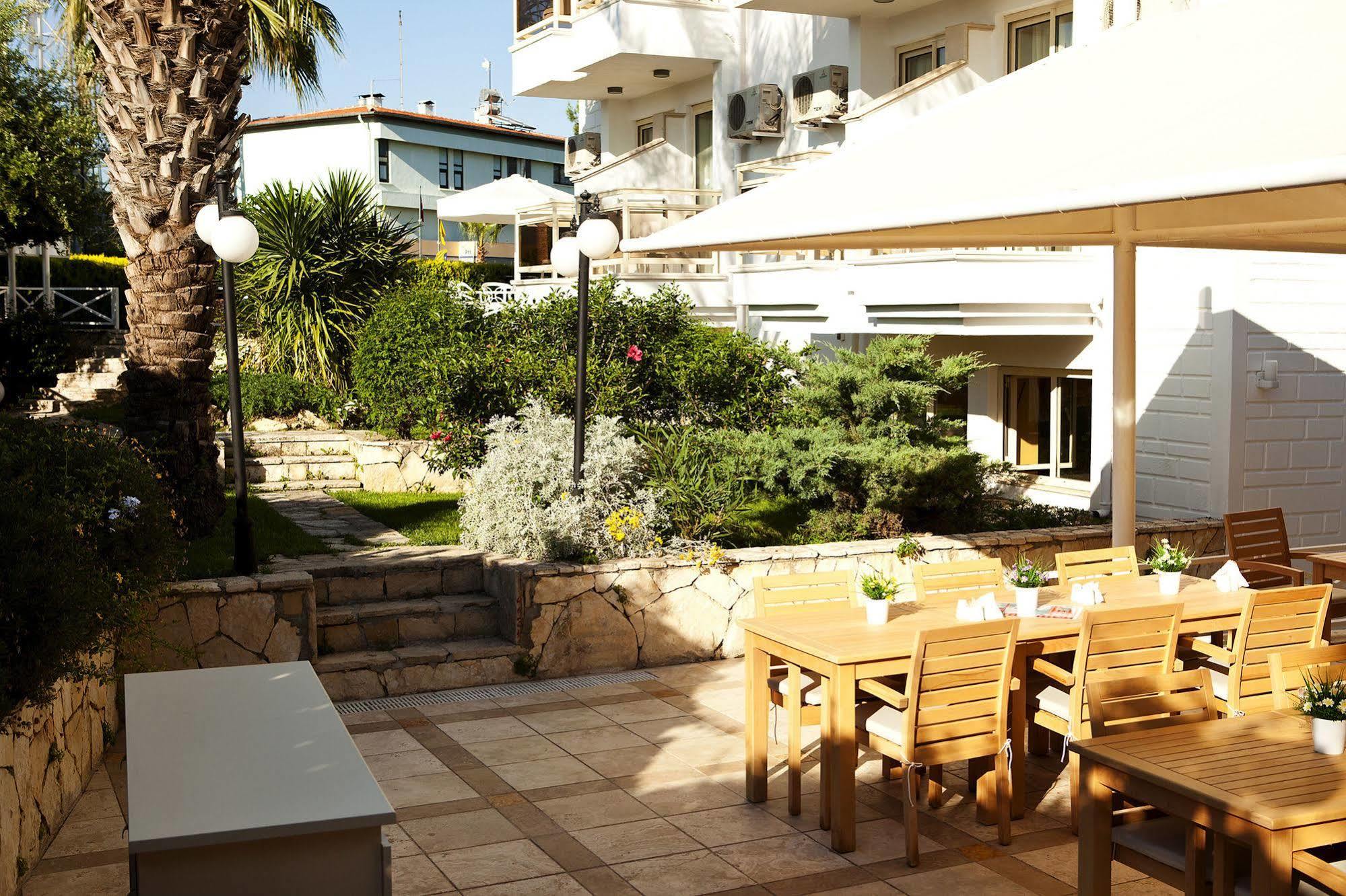 Villa Adora Beach Side Exterior foto